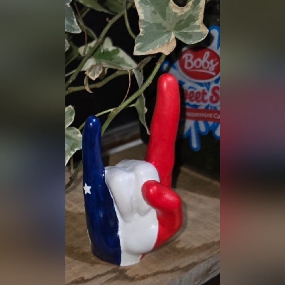 Patriotic Hand Gesture Home Accent